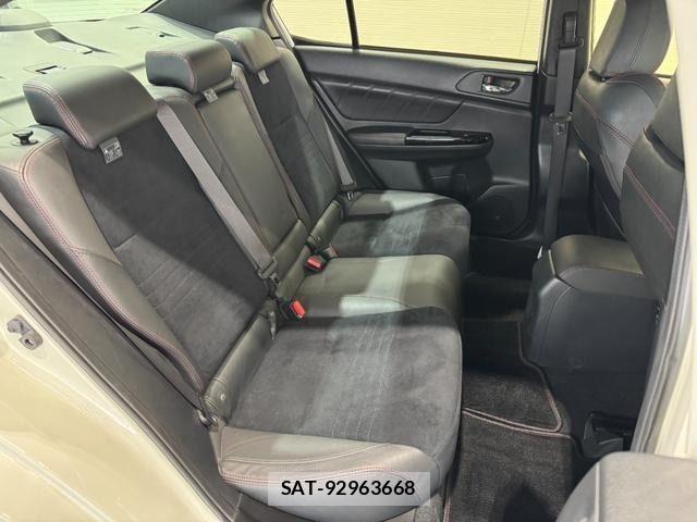 Subaru WRX S4 2017-11 6717815-9
