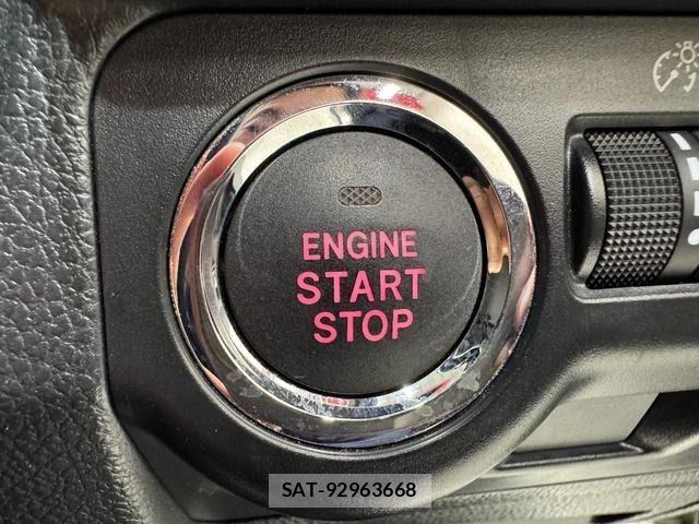 Subaru WRX S4 2017-11 6717815-13