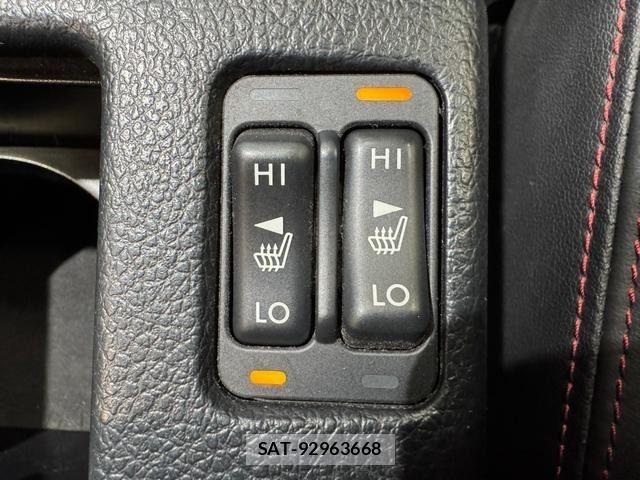 Subaru WRX S4 2017-11 6717815-19