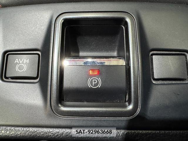Subaru WRX S4 2017-11 6717815-21