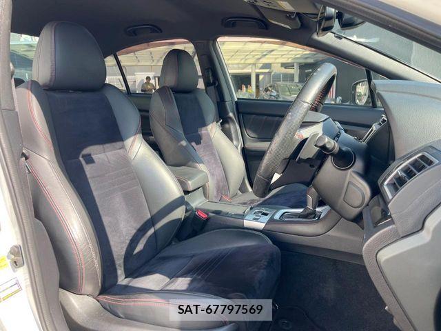 Subaru WRX S4 2016-09 7061489-7