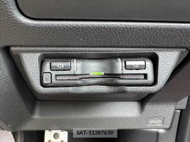Subaru WRX S4 2022-06 7360575-4