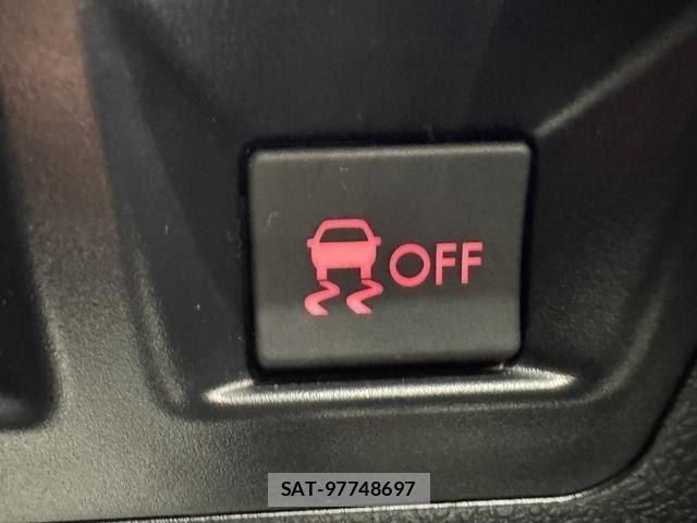 Subaru WRX S4 2017-08 7503954-25