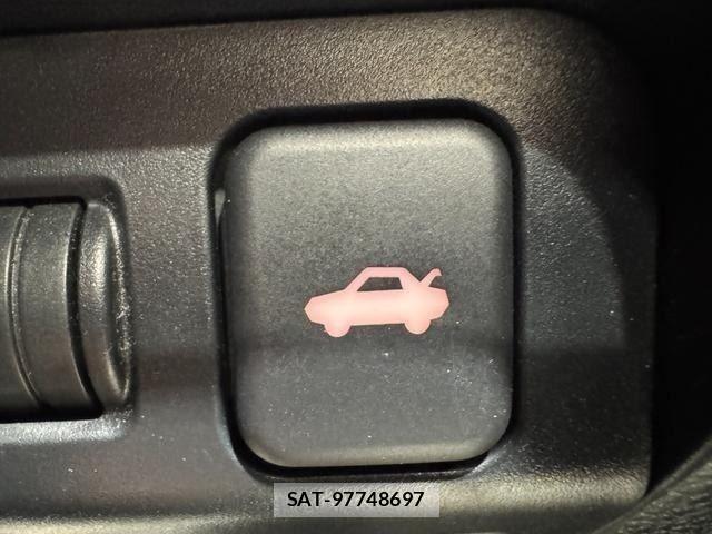 Subaru WRX S4 2017-08 7503954-26