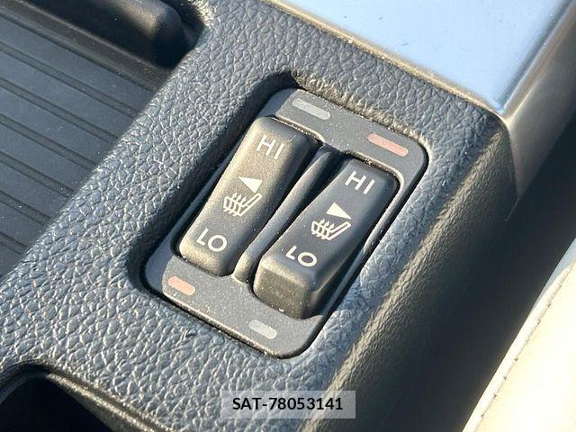 Subaru WRX S4 2017-03 7621498-13