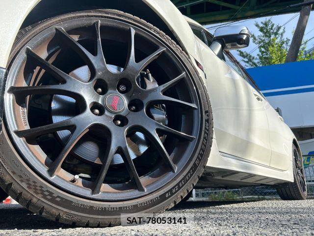 Subaru WRX S4 2017-03 7621498-4