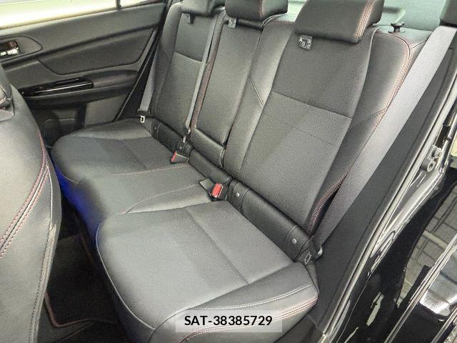 Subaru WRX S4 2017-10 7903675-12