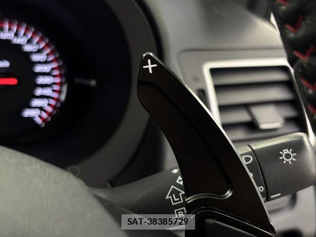 Subaru WRX S4 2017-10 7903675-18