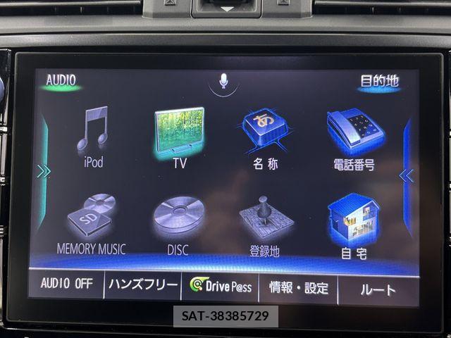 Subaru WRX S4 2017-10 7903675-21