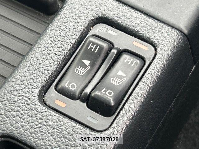 Subaru WRX S4 2017-09 7981636-12