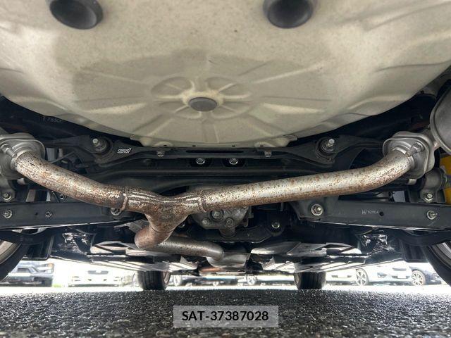 Subaru WRX S4 2017-09 7981636-18