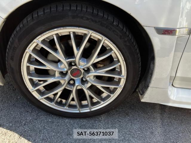 Subaru WRX S4 2016-10 8076227-8