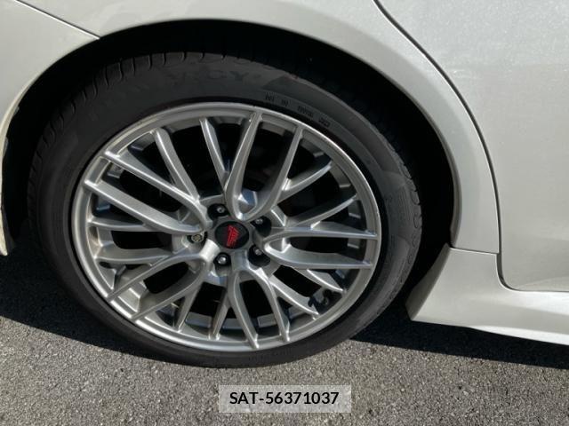 Subaru WRX S4 2016-10 8076227-6