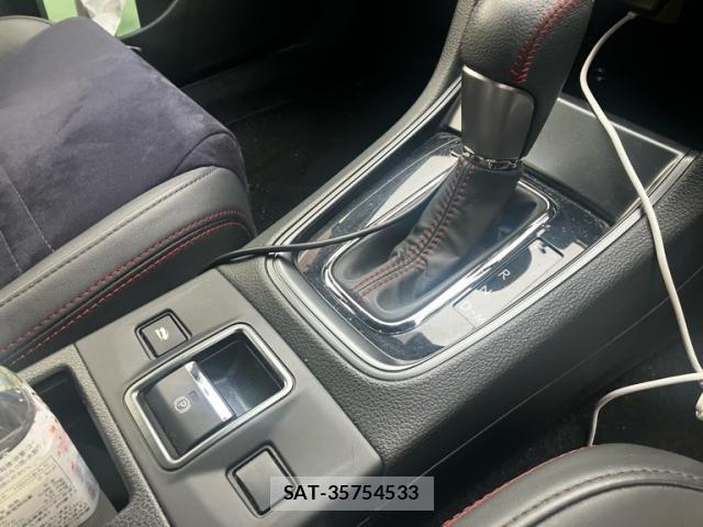 Subaru WRX S4 2015-09 8102875-12