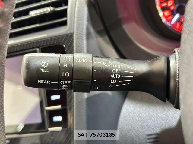 Subaru WRX S4 2017-02 8133127-12