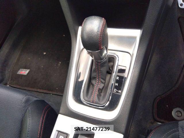 Subaru WRX S4 2017-07 8147039-9