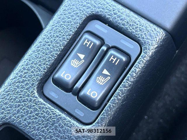 Subaru WRX S4 2017-09 8211125-7