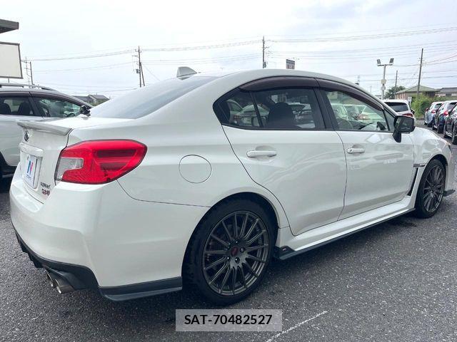 Subaru WRX S4 2015-08 8211120-16