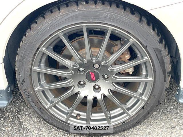 Subaru WRX S4 2015-08 8211120-3