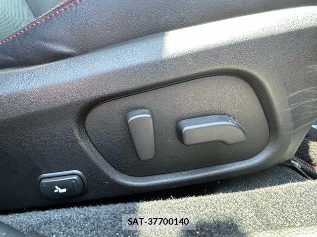 Subaru WRX S4 2016-09 8211123-18