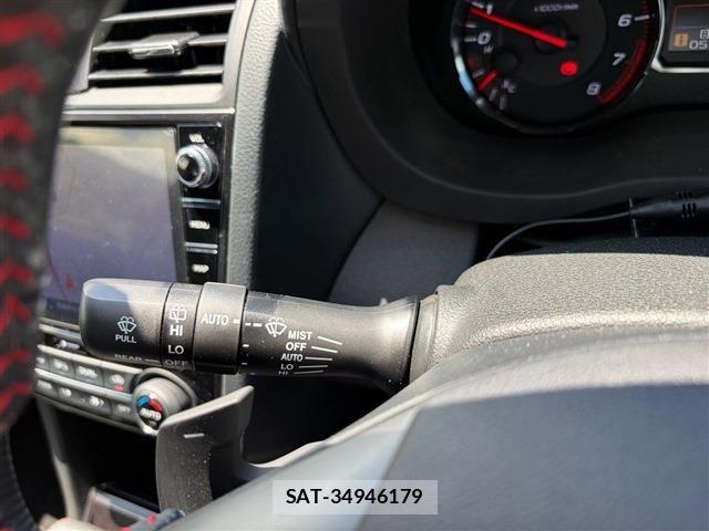 Subaru WRX S4 2018-07 8211118-19