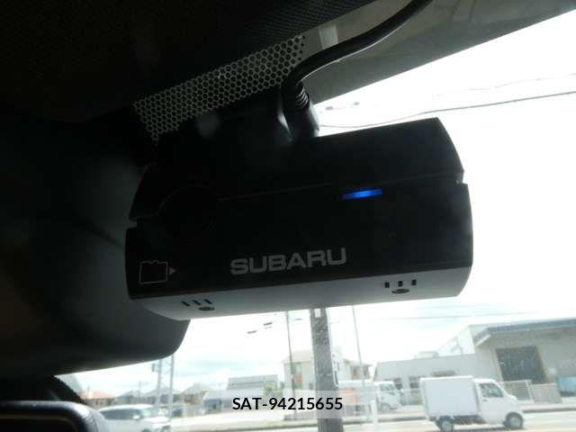Subaru WRX S4 2017-06 8318242-4