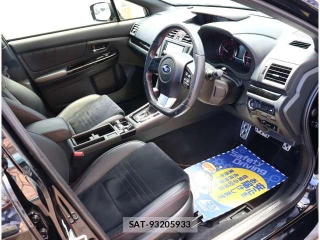Subaru WRX S4 2016-04 8318243-4