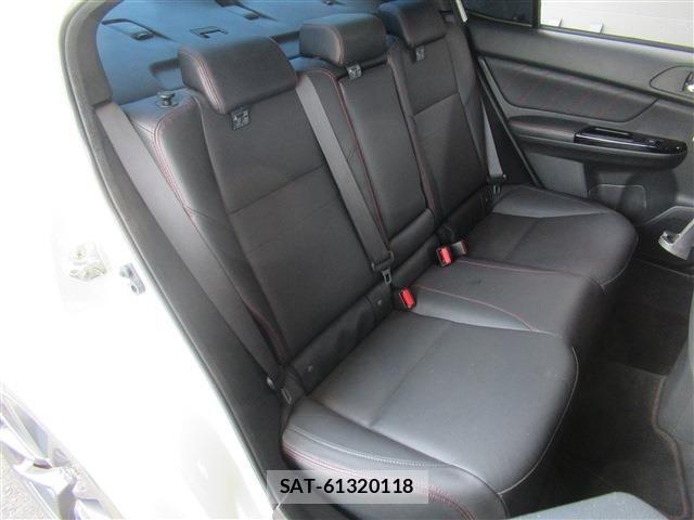 Subaru WRX S4 2017-08 8318244-12