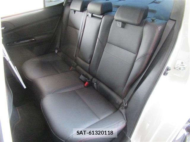 Subaru WRX S4 2017-08 8318244-14