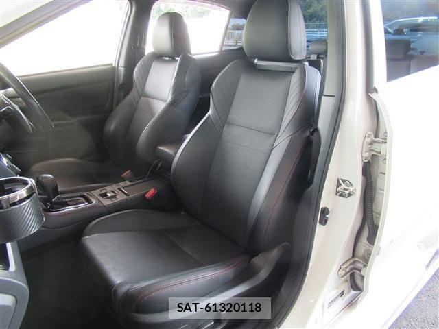 Subaru WRX S4 2017-08 8318244-15