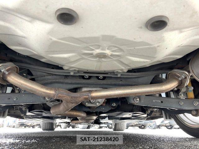 Subaru WRX S4 2017-11 8338595-18