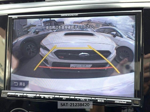 Subaru WRX S4 2017-11 8338595-3