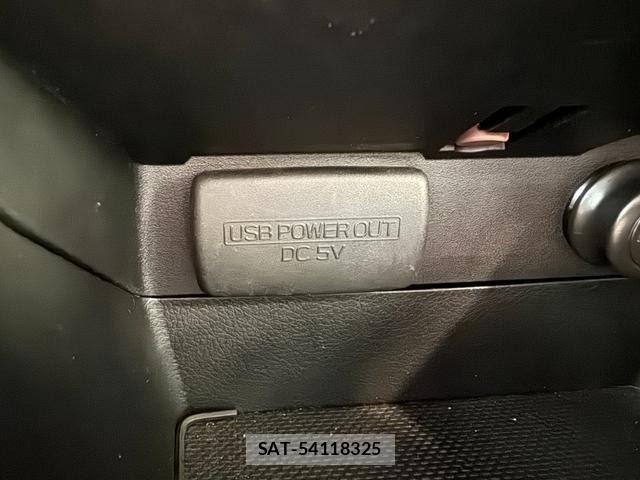 Subaru WRX S4 2017-03 8355930-25