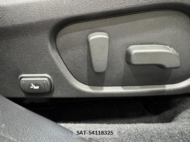 Subaru WRX S4 2017-03 8355930-27