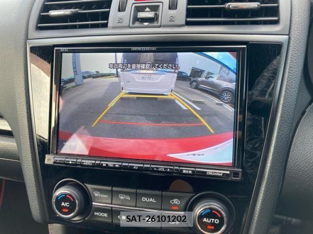 Subaru WRX S4 2017-08 8369905-18