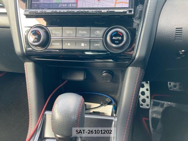 Subaru WRX S4 2017-08 8369905-21
