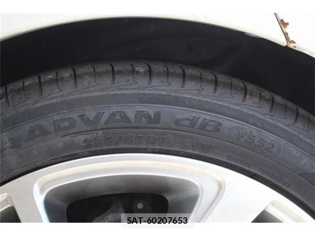 Subaru WRX S4 2014-11 8369907-10