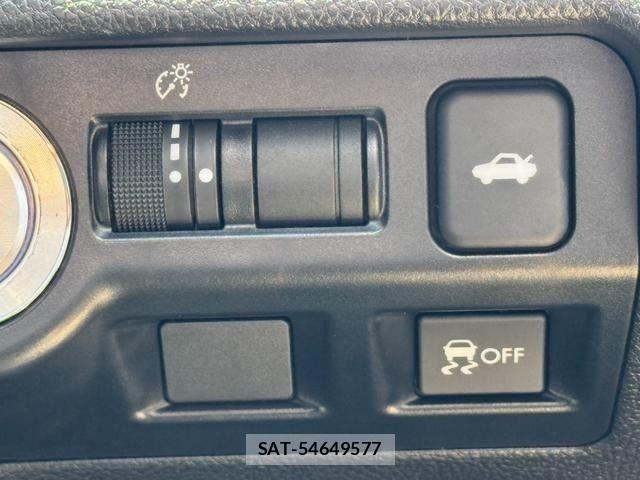 Subaru WRX S4 2017-04 8486308-25