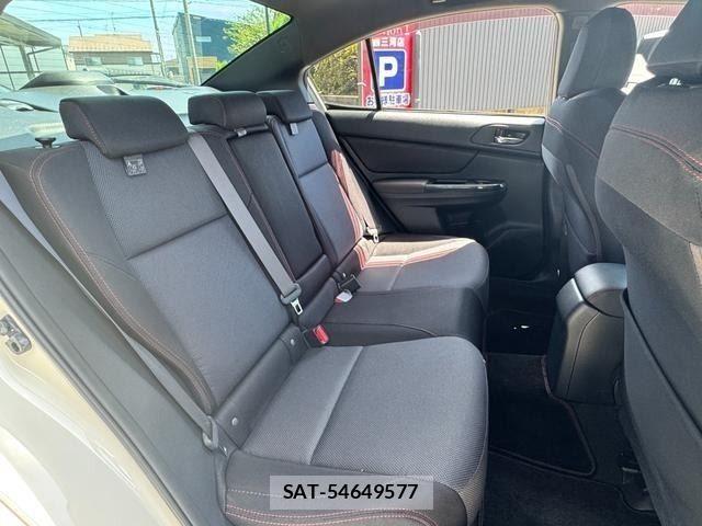 Subaru WRX S4 2017-04 8486308-8