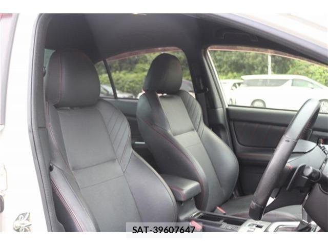 Subaru WRX S4 2016-09 8629920-26
