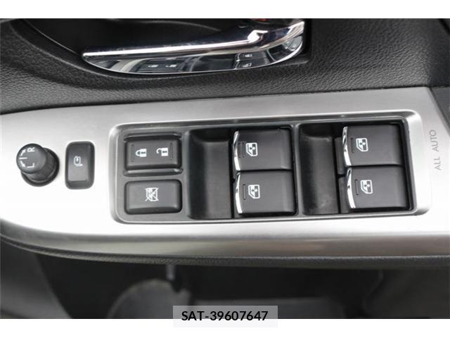 Subaru WRX S4 2016-09 8629920-27