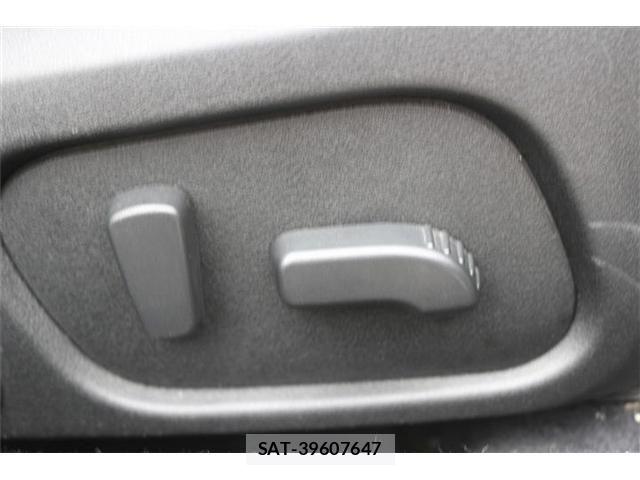 Subaru WRX S4 2016-09 8629920-28
