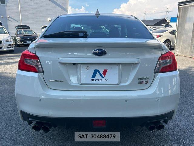 Subaru WRX S4 2017-10 8629919-14