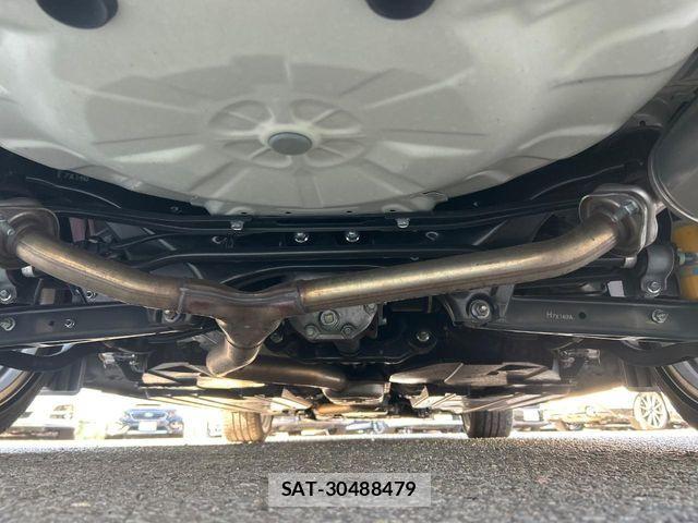 Subaru WRX S4 2017-10 8629919-18