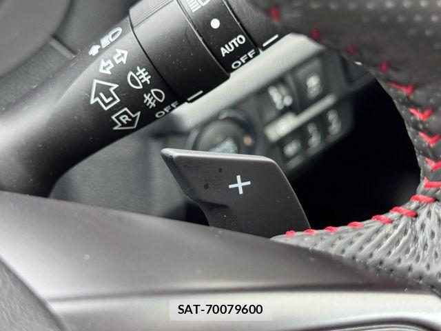 Subaru WRX S4 2017-09 8746995-11