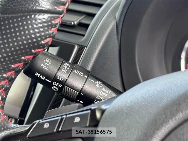 Subaru WRX S4 2016-03 8832626-27