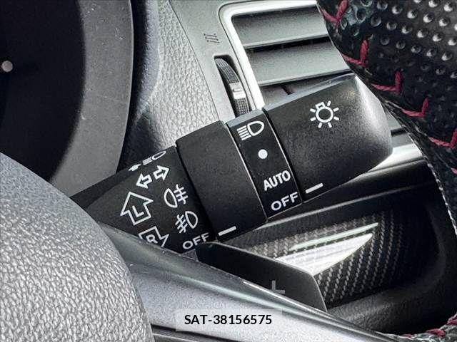 Subaru WRX S4 2016-03 8832626-28