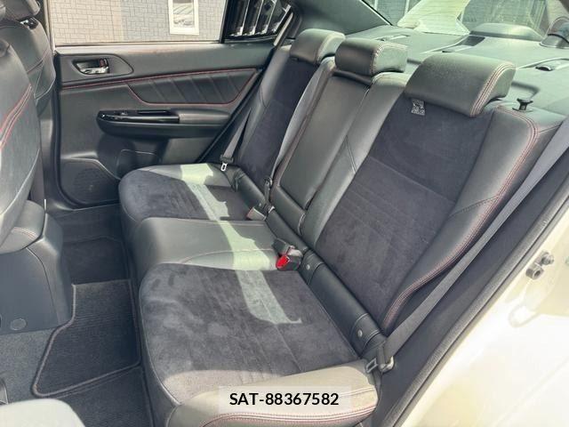 Subaru WRX S4 2016-03 8883076-12