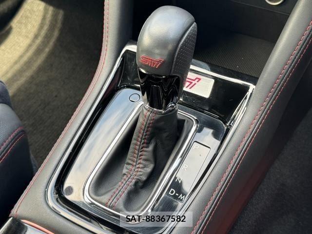 Subaru WRX S4 2016-03 8883076-24