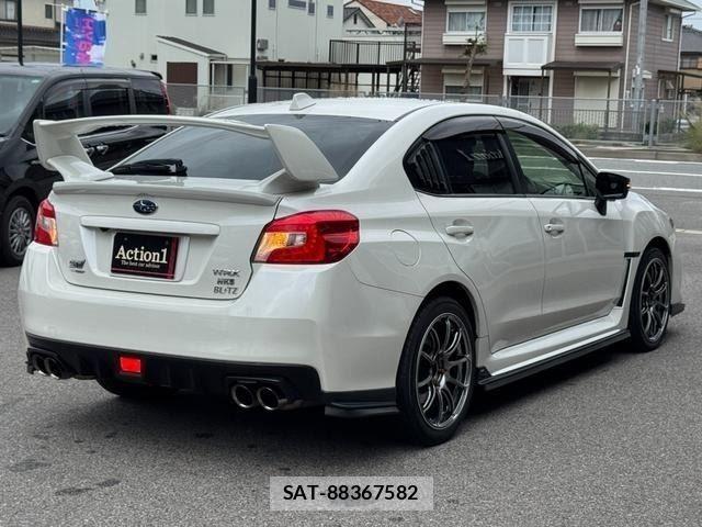 Subaru WRX S4 2016-03 8883076-5